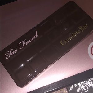 Too faced chocolate bar palette